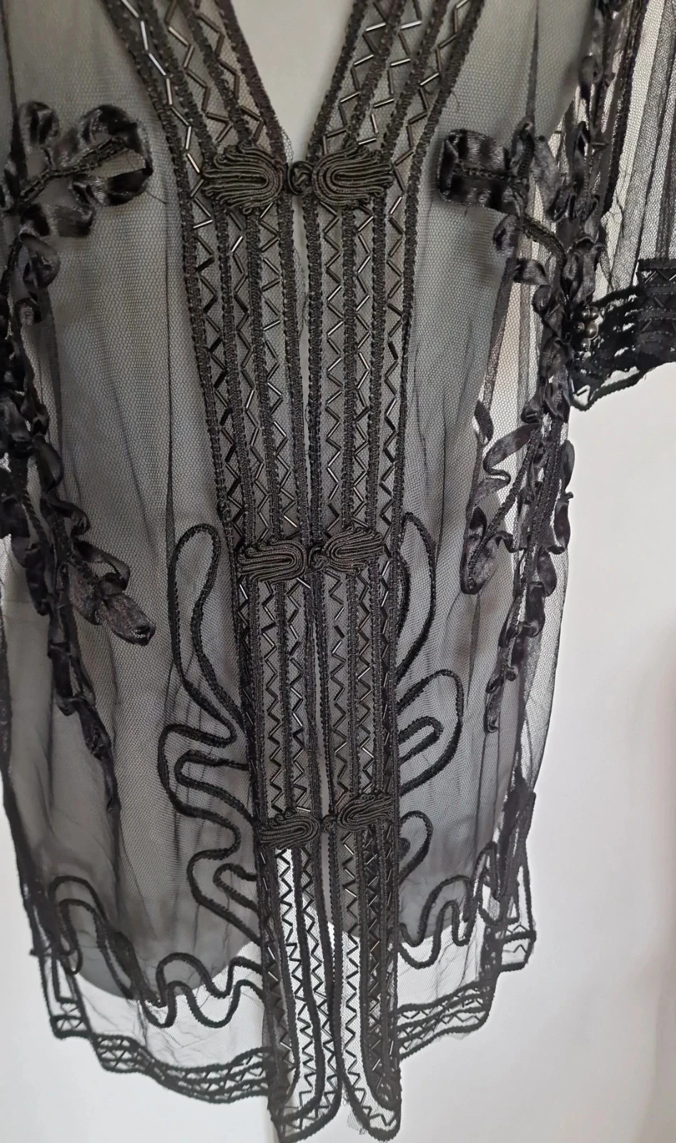 Quimono oriental preto transparente bordado com miçangas estilo boêmio chique – photo 8